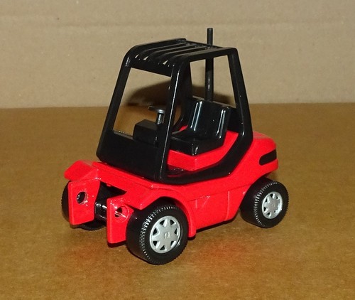 Gabelstapler rot 43 in - ", 1:43
